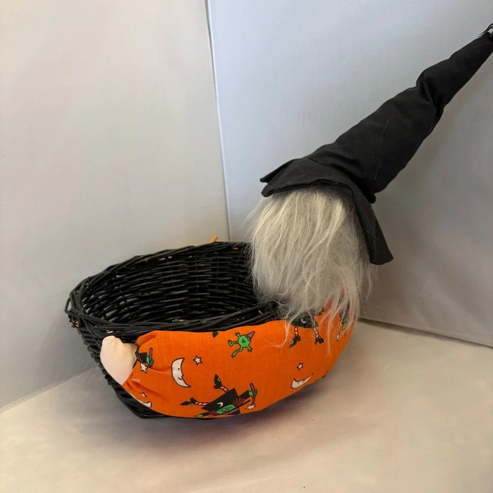Halloween Witch‎ Basket Candy Bowl Crafty Lady Fullerton CA Decor Vintage 1970s